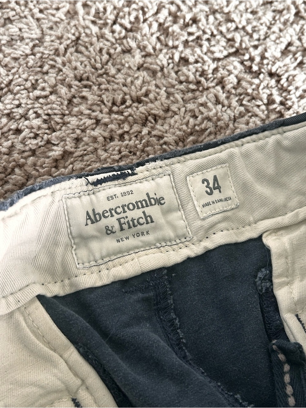 Abercrombie & Fitch Two-Tone Waistband Shorts in Navy and Cream